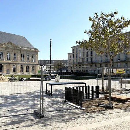 La Petite Ecole - Lumineux - Vue Musee Apartman *