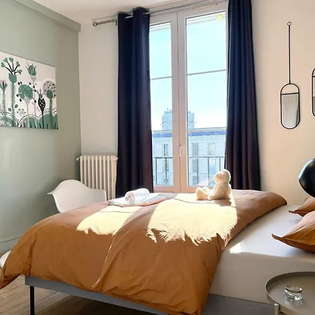 La Petite Ecole - Lumineux - Vue Musee