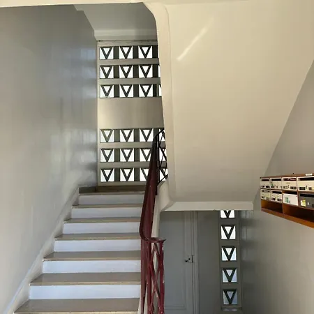 La Petite Ecole - Lumineux - Vue Musee Apartament Hawr