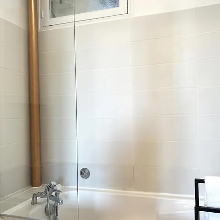 La Petite Ecole - Lumineux - Vue Musee * Hawr