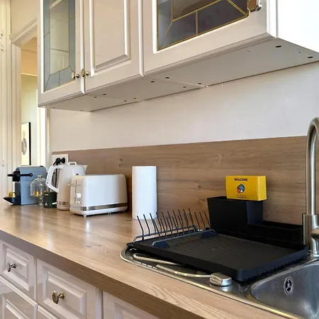 La Petite Ecole - Lumineux - Vue Musée *