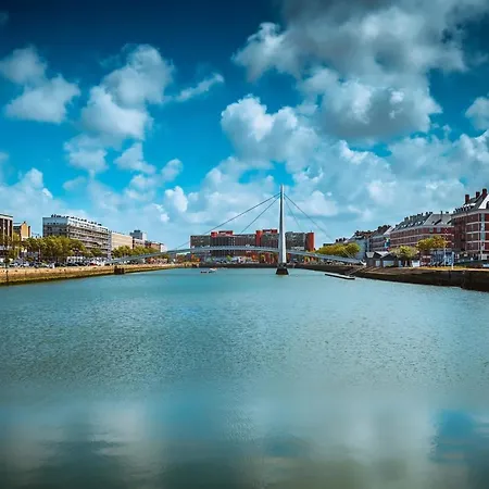 La Petite Ecole - Lumineux - Vue Musée